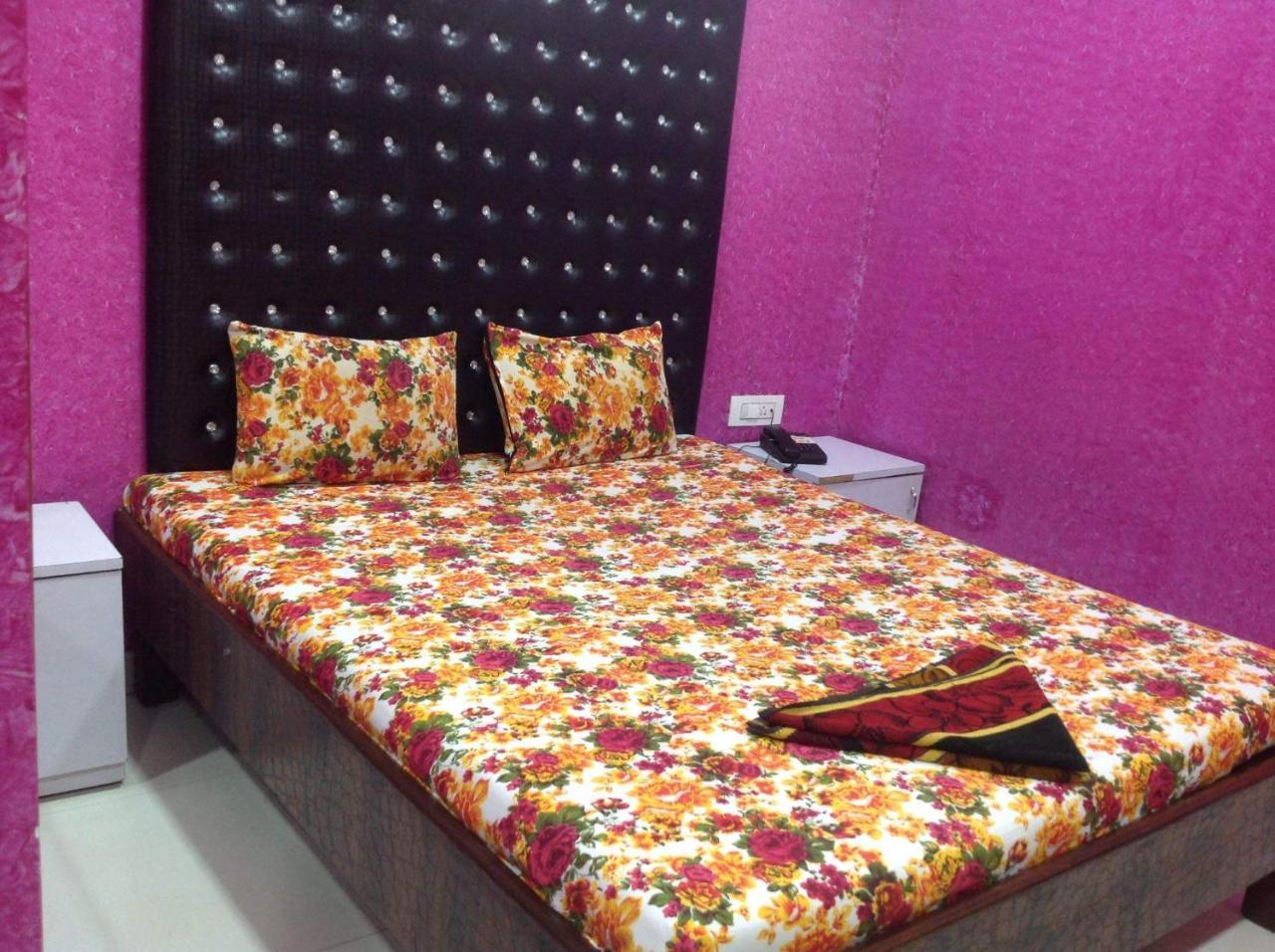 Spring Resort & Lodging مومباي المظهر الخارجي الصورة